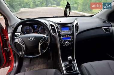 Хетчбек Hyundai i30 2013 в 