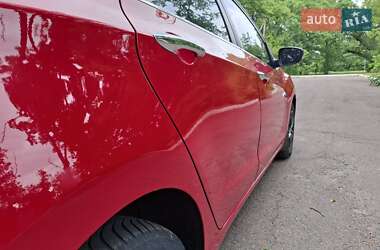 Хетчбек Hyundai i30 2013 в 
