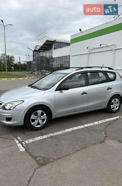 Универсал Hyundai i30 2009 в 