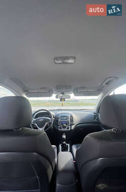 Универсал Hyundai i30 2011 в 