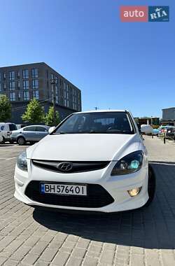 Хэтчбек Hyundai i30 2011 в Одессе