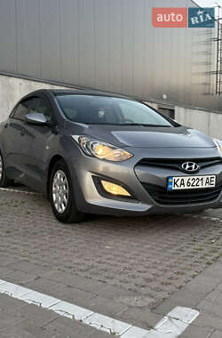 Хэтчбек Hyundai i30 2012 в Киеве