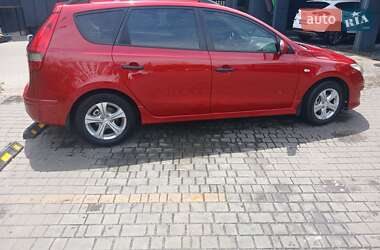 Універсал Hyundai i30 2011 в Одесі