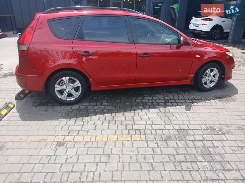 Hyundai i30 2011
