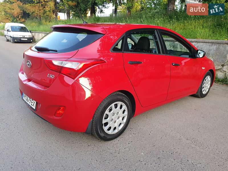 Хэтчбек Hyundai i30 2012 в Ровно