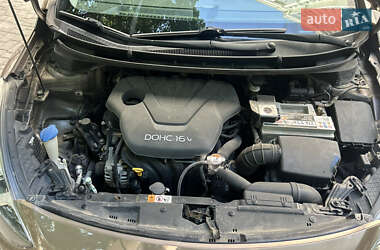 Хэтчбек Hyundai i30 2012 в 