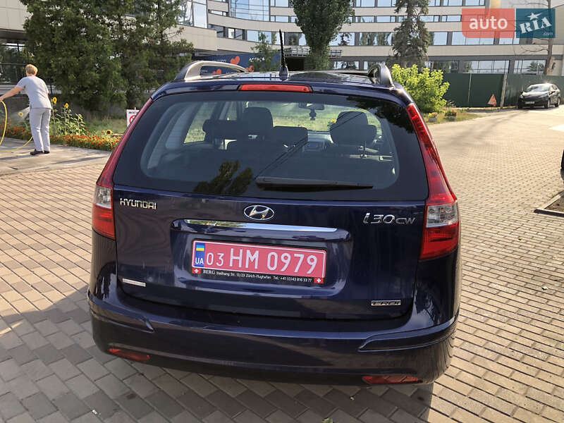 Универсал Hyundai i30 2011 в Киеве
