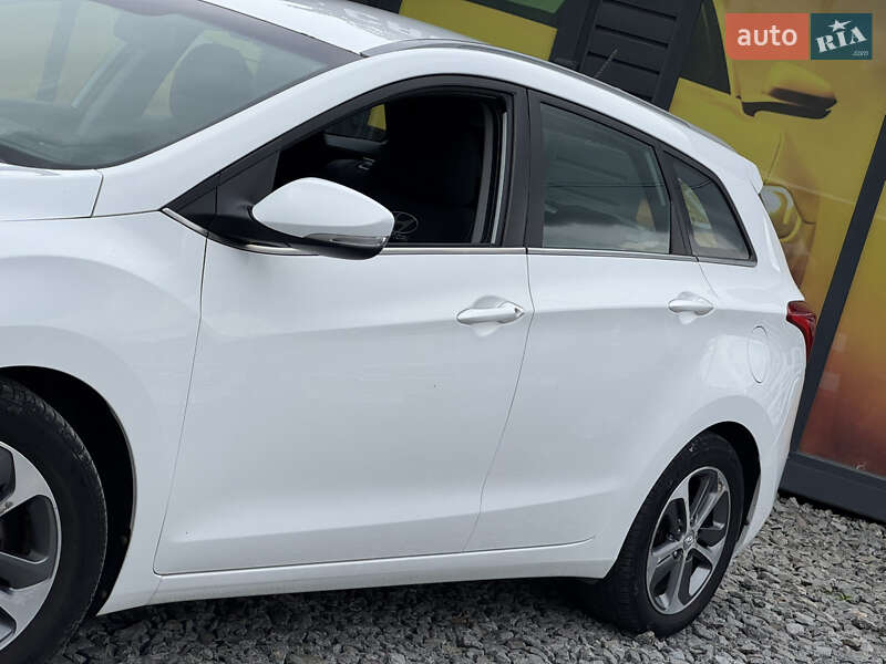 Универсал Hyundai i30 2016 в Стрые
