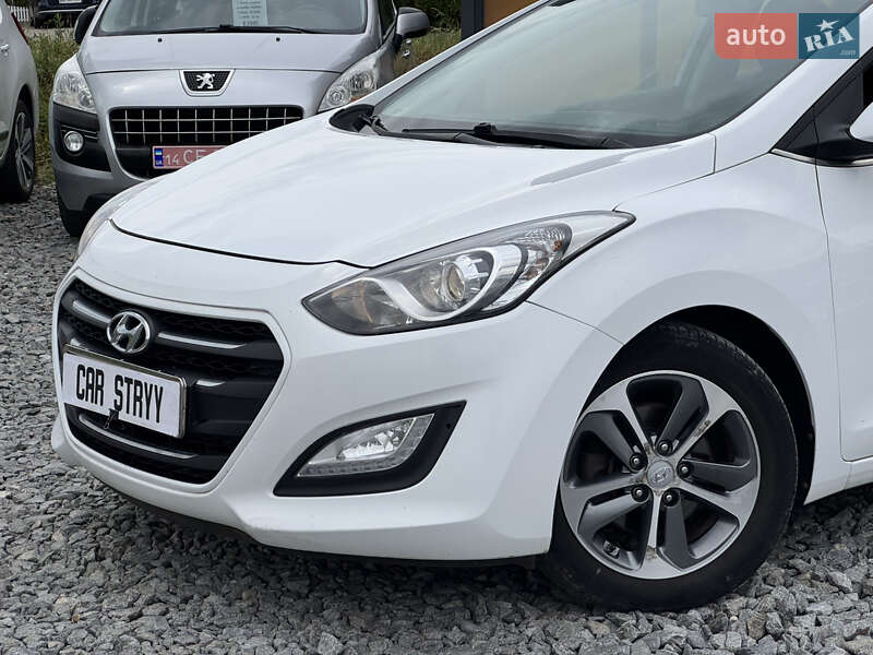 Универсал Hyundai i30 2016 в Стрые