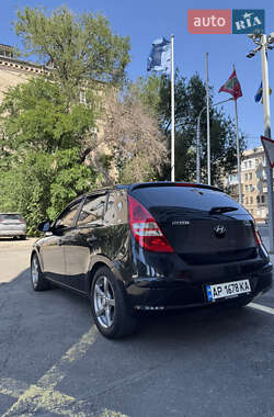 Хэтчбек Hyundai i30 2009 в 