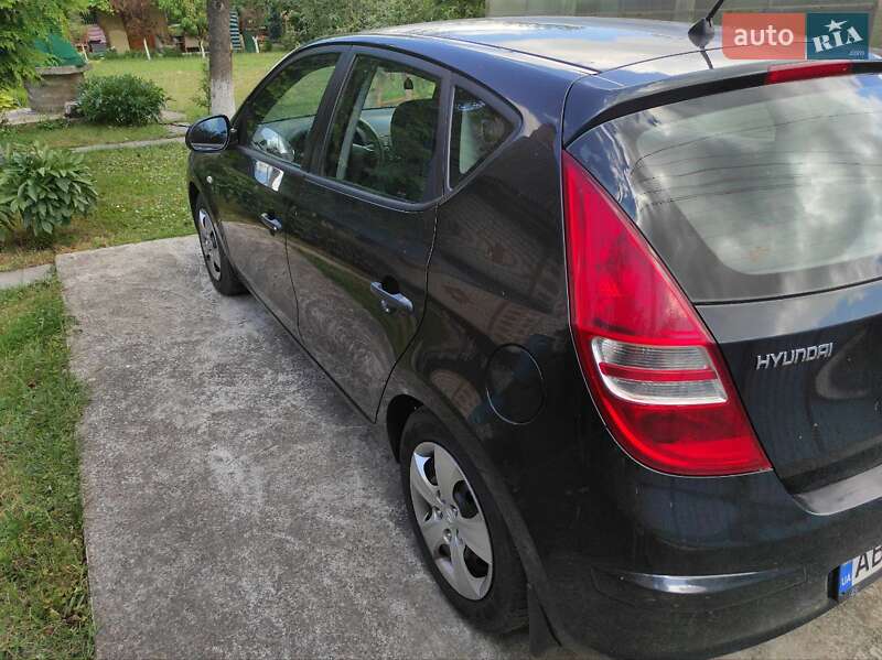Хэтчбек Hyundai i30 2009 в Виннице