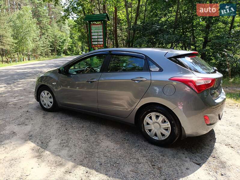 Хэтчбек Hyundai i30 2013 в Киеве