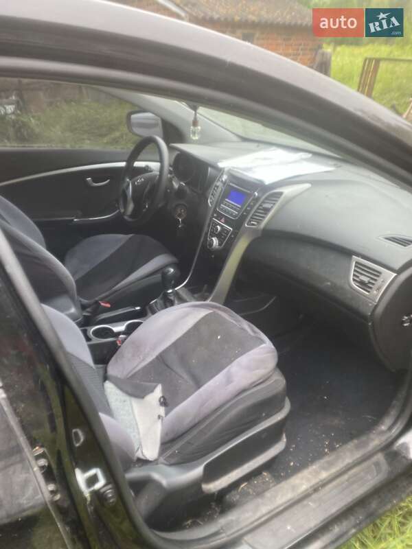 Хэтчбек Hyundai i30 2013 в Киеве
