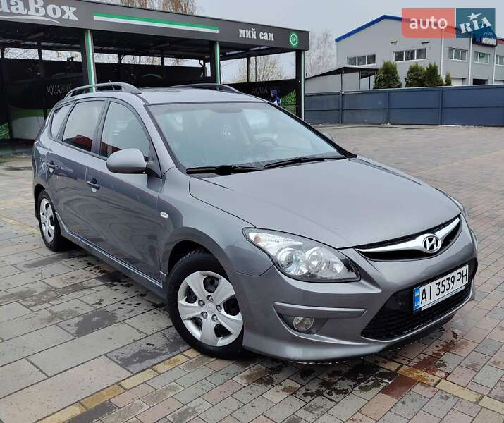 Универсал Hyundai i30 2012 в Белой Церкви