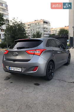 Хэтчбек Hyundai i30 2012 в 