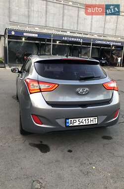 Хэтчбек Hyundai i30 2012 в 