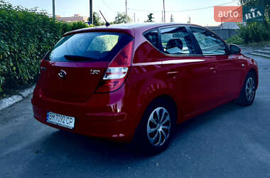 Хэтчбек Hyundai i30 2008 в 