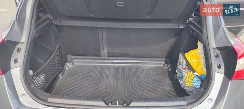 Хэтчбек Hyundai i30 2012 в Ирпене