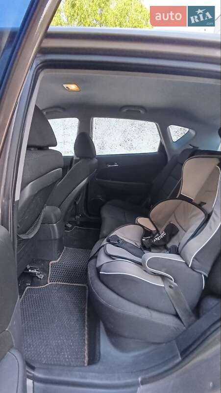 Хэтчбек Hyundai i30 2011 в Виннице