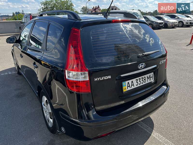 Универсал Hyundai i30 2012 в Киеве