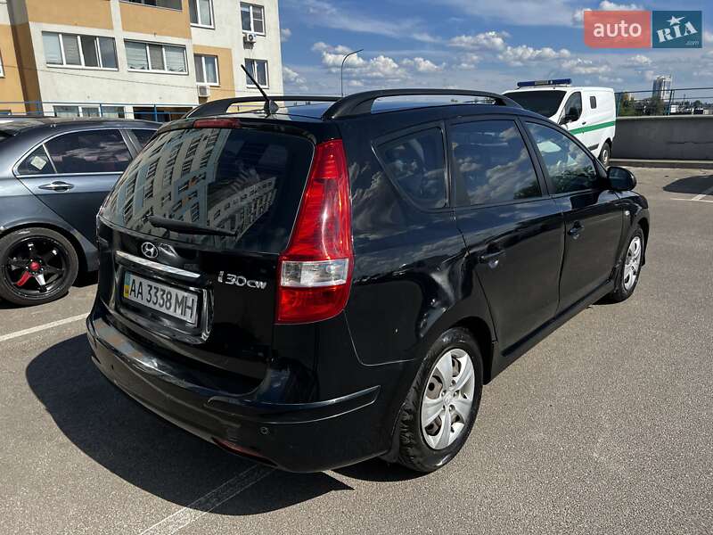 Универсал Hyundai i30 2012 в Киеве