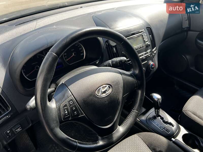 Универсал Hyundai i30 2012 в Киеве