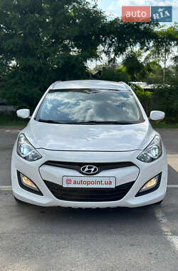Универсал Hyundai i30 2013 в Белогородке