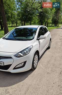 Хетчбек Hyundai i30 2012 в 