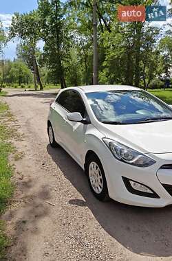 Хетчбек Hyundai i30 2012 в 