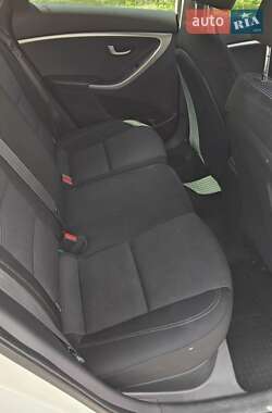 Хетчбек Hyundai i30 2012 в 