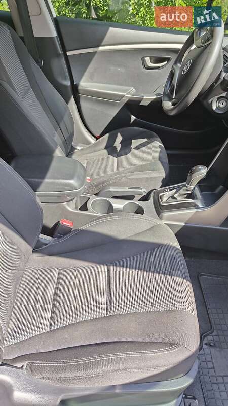 Хэтчбек Hyundai i30 2012 в Кривом Роге