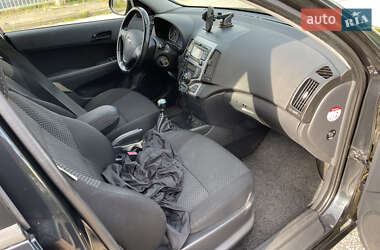 Хэтчбек Hyundai i30 2009 в 