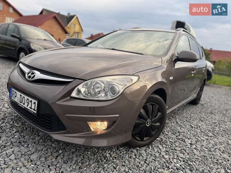 Универсал Hyundai i30 2012 в Дрогобыче