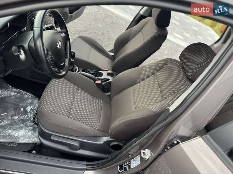 Универсал Hyundai i30 2012 в Дрогобыче