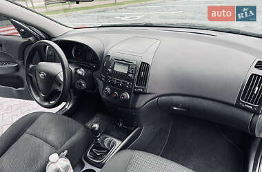Универсал Hyundai i30 2009 в 