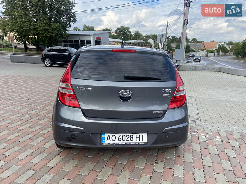 Хэтчбек Hyundai i30 2009 в Ровно