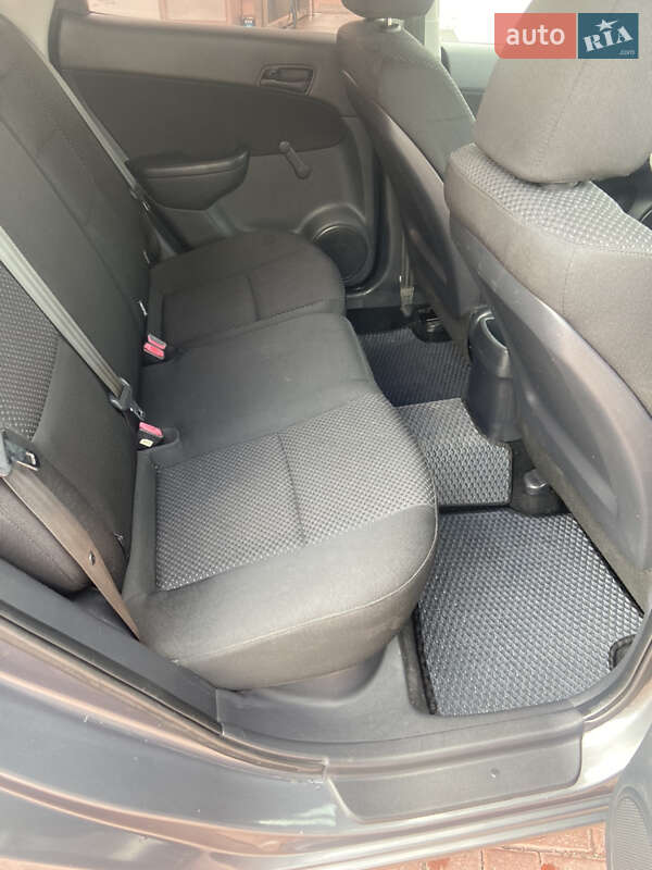 Хэтчбек Hyundai i30 2009 в Ровно