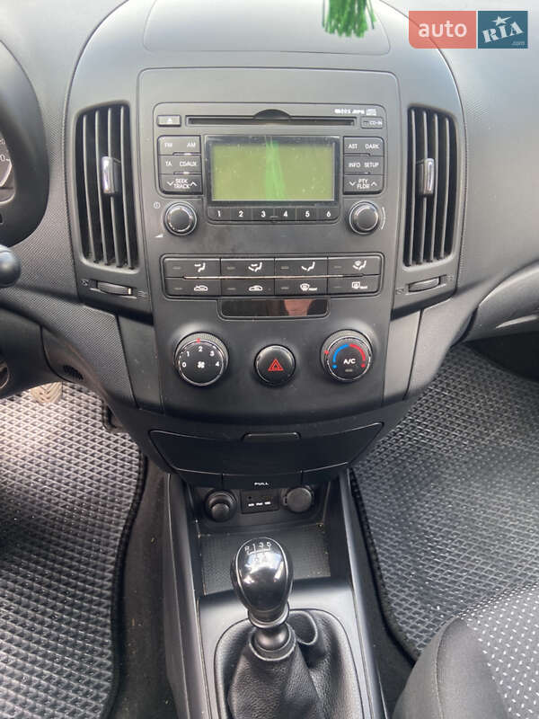 Хэтчбек Hyundai i30 2009 в Ровно