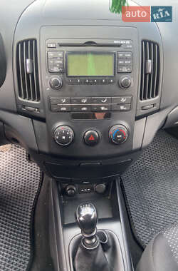 Хэтчбек Hyundai i30 2009 в 