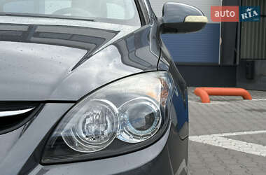 Хэтчбек Hyundai i30 2011 в 
