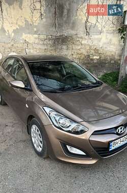 Хэтчбек Hyundai i30 2012 в 