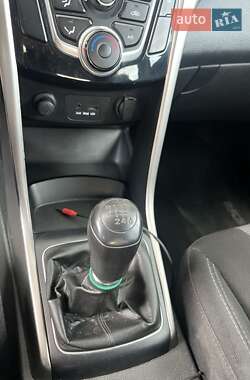 Хэтчбек Hyundai i30 2012 в 