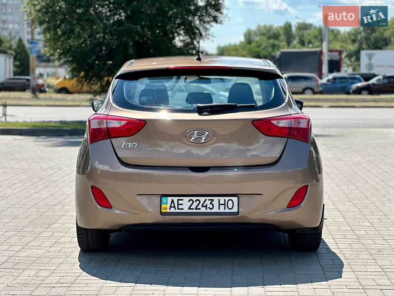 Хэтчбек Hyundai i30 2013 в Днепре