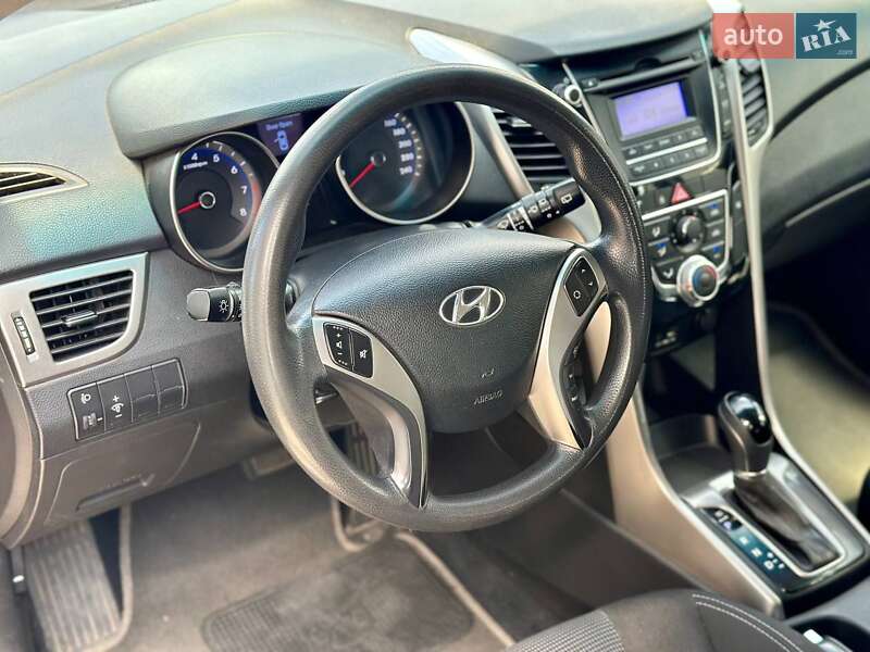 Хэтчбек Hyundai i30 2013 в Днепре