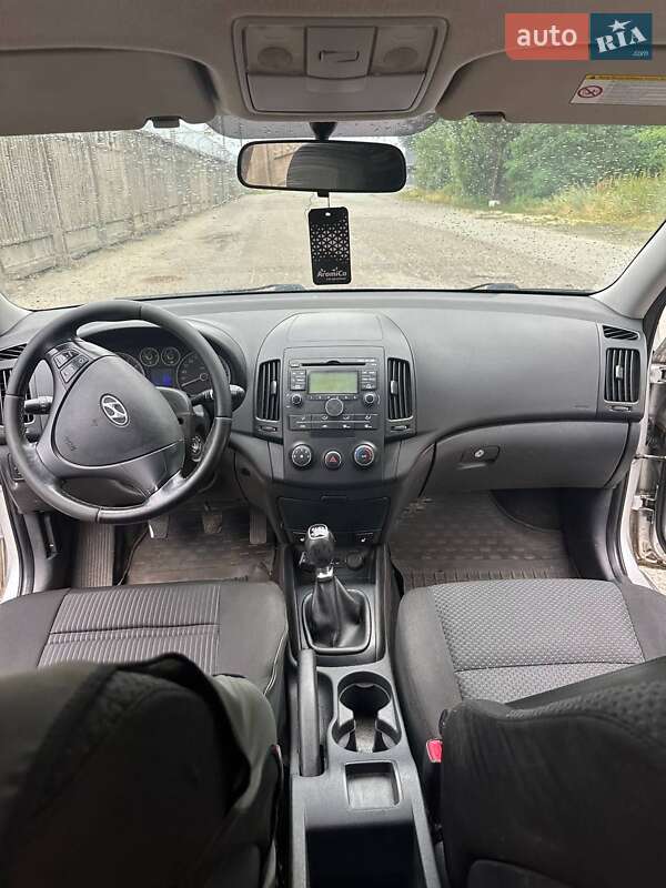 Хэтчбек Hyundai i30 2011 в Киеве