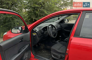 Хэтчбек Hyundai i30 2008 в 