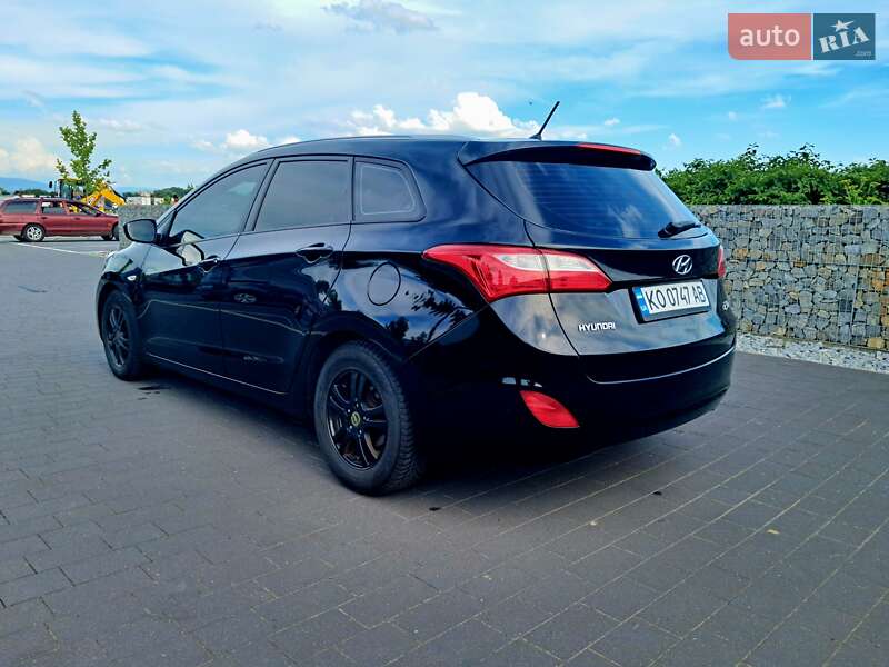 Універсал Hyundai i30 2014 в Мукачевому