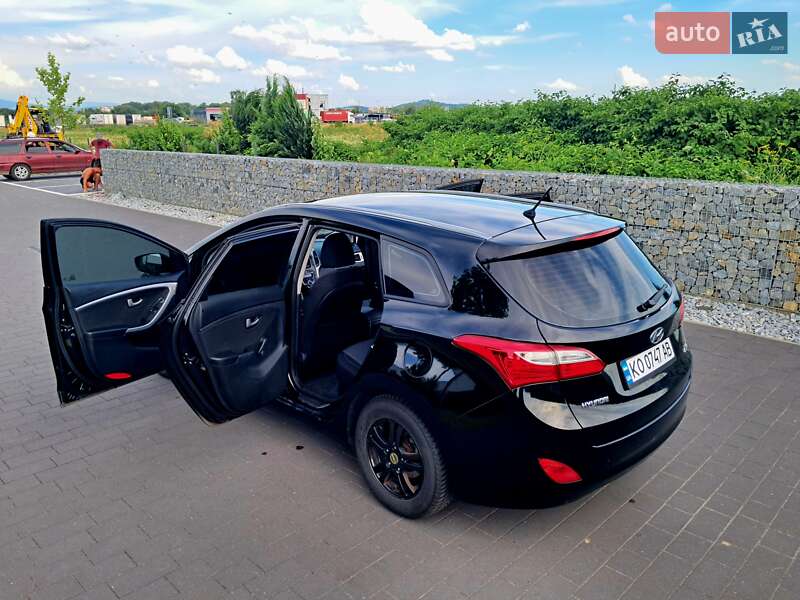 Універсал Hyundai i30 2014 в Мукачевому