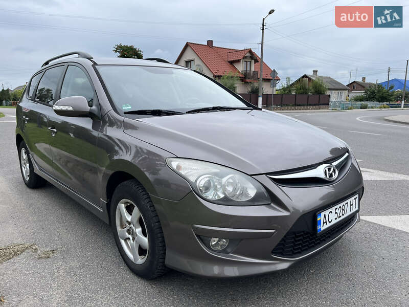 Универсал Hyundai i30 2011 в 