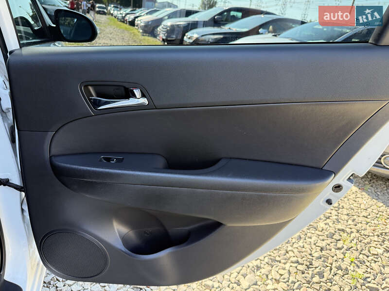 Универсал Hyundai i30 2008 в Луцке